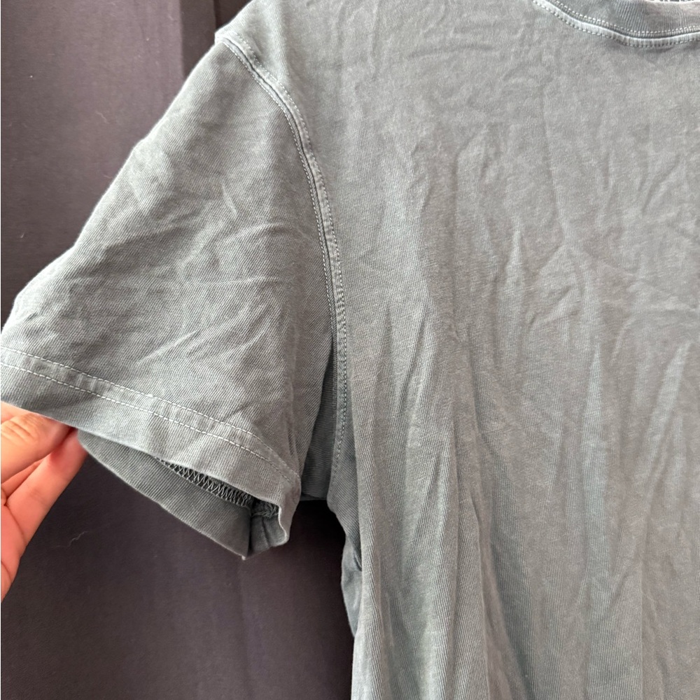 American Eagle Outfitters Slate Gray Short Sleeve Tee